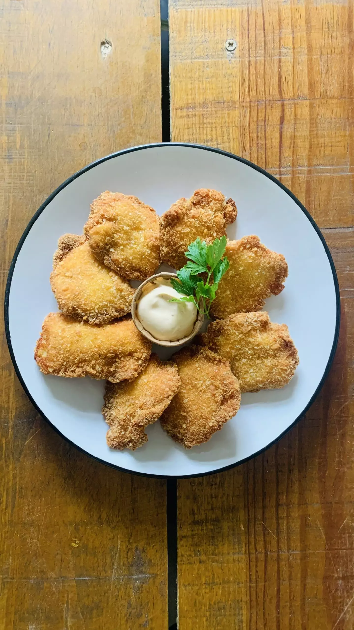 peñas crujientes de pollo con mayonesa kimchi