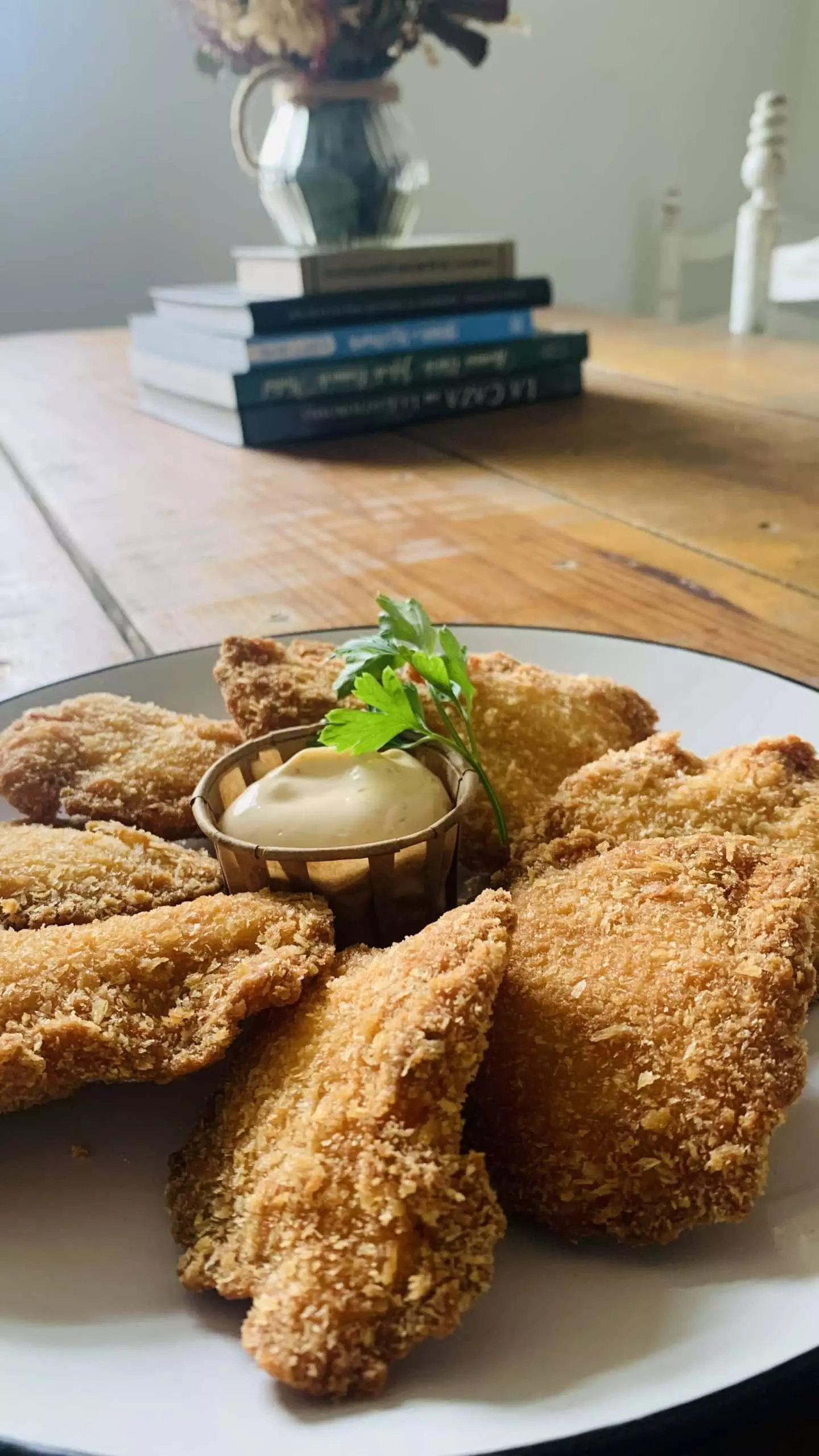 Peñas de pollo con panko y mayonesa kimchi